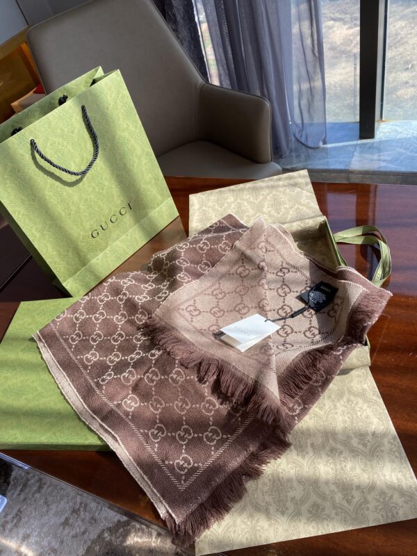 Gucci GG Lamé Lacquard Stole Scarf Brown 71in/180cm