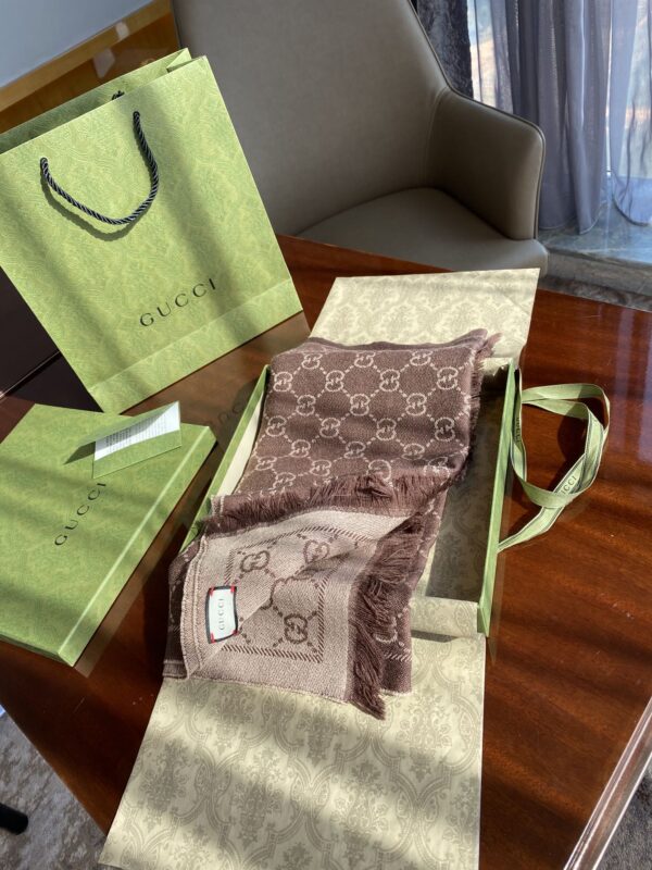 Gucci GG Lamé Lacquard Stole Scarf Brown 71in/180cm