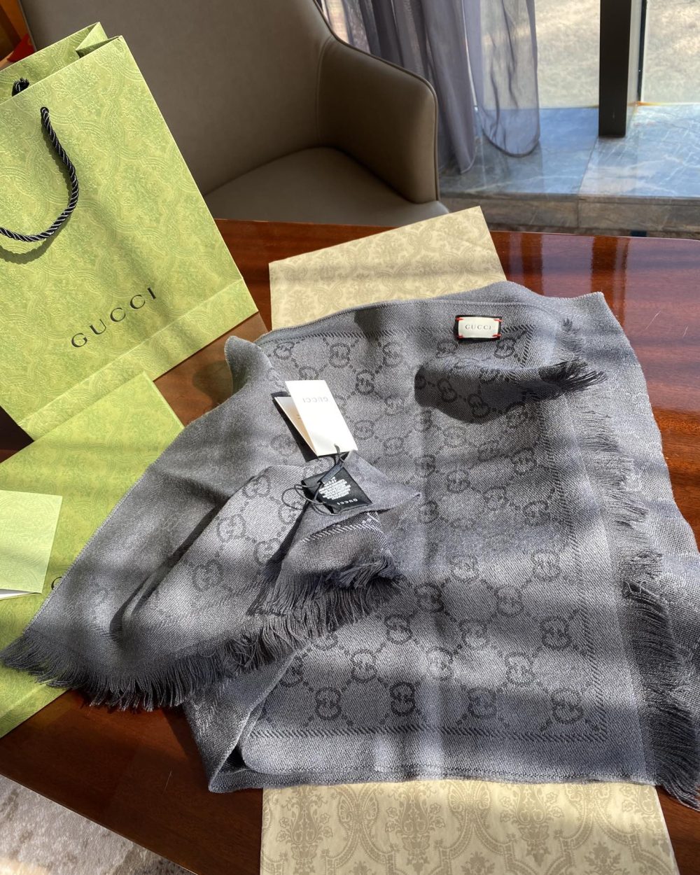 Gucci GG Lamé Lacquard Stole Scarf Grey 71in/180cm 