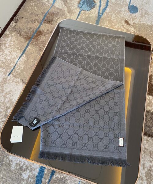 Gucci GG Lamé Lacquard Stole Scarf Grey 71in/180cm 