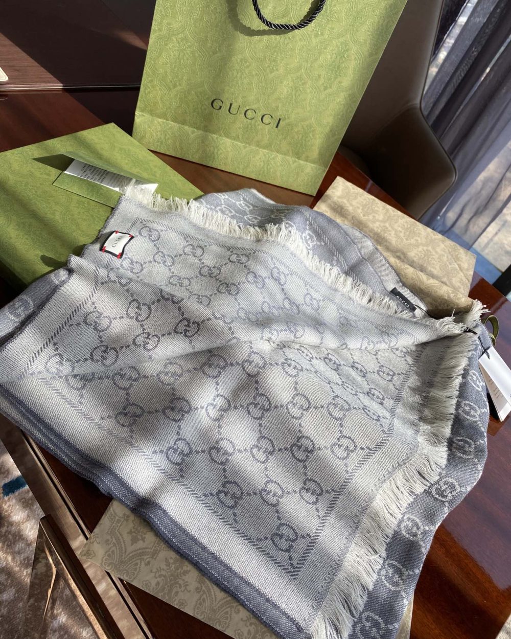 Gucci GG Lamé Lacquard Stole Scarf Light Grey 71in/180cm 