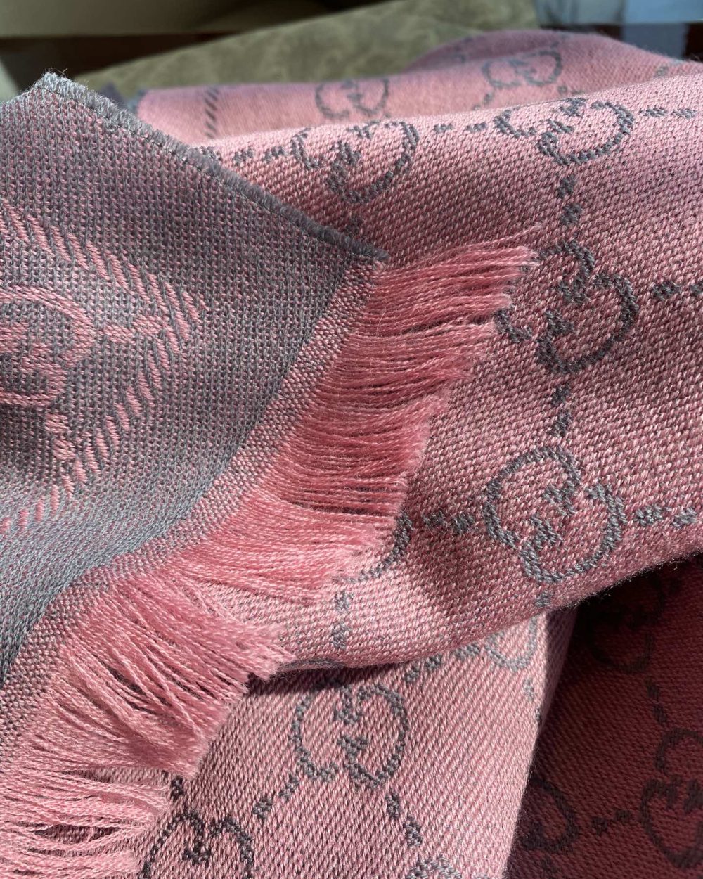 Gucci GG Lamé Lacquard Stole Scarf Pink 71in/180cm 