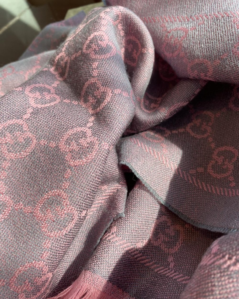 Gucci GG Lamé Lacquard Stole Scarf Pink 71in/180cm 