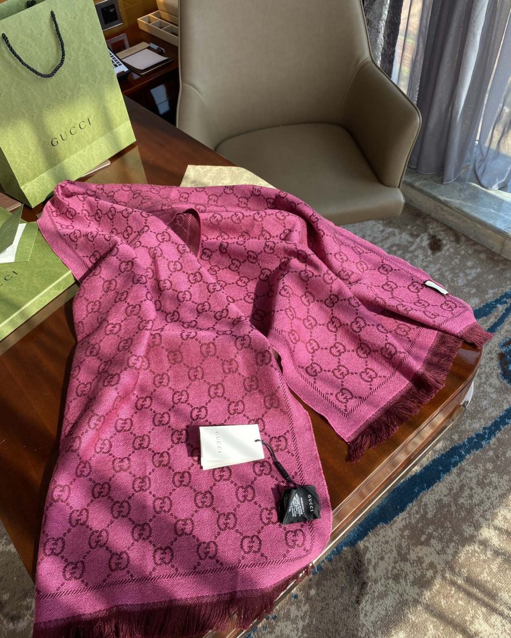 Gucci GG Lamé Lacquard Stole Scarf Purple 71in/180cm 