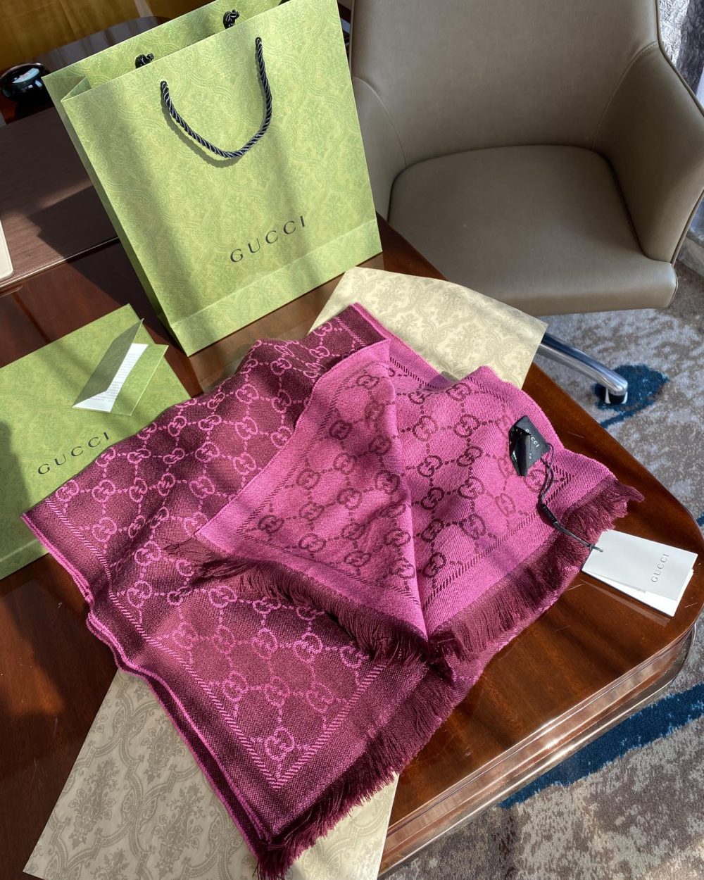 Gucci GG Lamé Lacquard Stole Scarf Purple 71in/180cm 