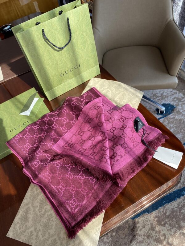 Gucci GG Lamé Lacquard Stole Scarf Purple 71in/180cm