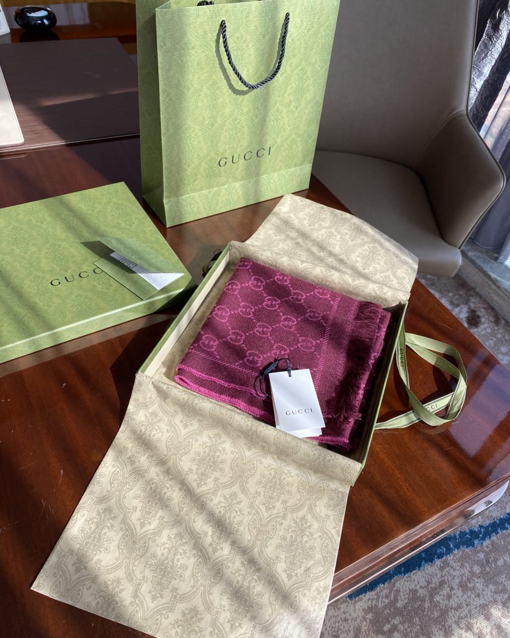 Gucci GG Lamé Lacquard Stole Scarf Purple 71in/180cm 