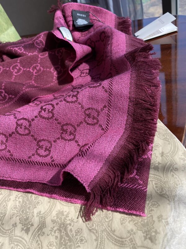 Gucci GG Lamé Lacquard Stole Scarf Purple 71in/180cm 