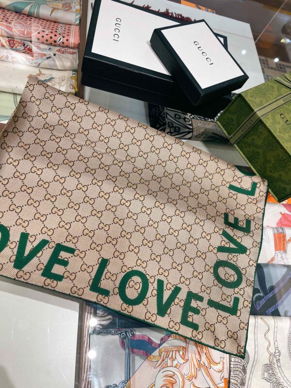 Gucci GG 'Love' Print silk Beige and Green Scarf 90cm/35in 