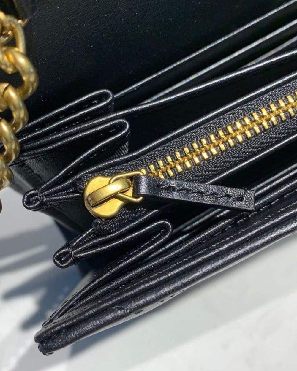 1:1 Replica Gucci GG Marmont Matelassé Mini Bag Black Matelassé Chevron With GG On The Back For Women 8in/20cm GG 474575 DTD1T 1000