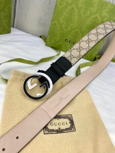 1:1 Replica Gucci GG Supreme Belt With Interlocking G Buckle Beige/Ebony GG Supreme And Black For Women, Women Belt