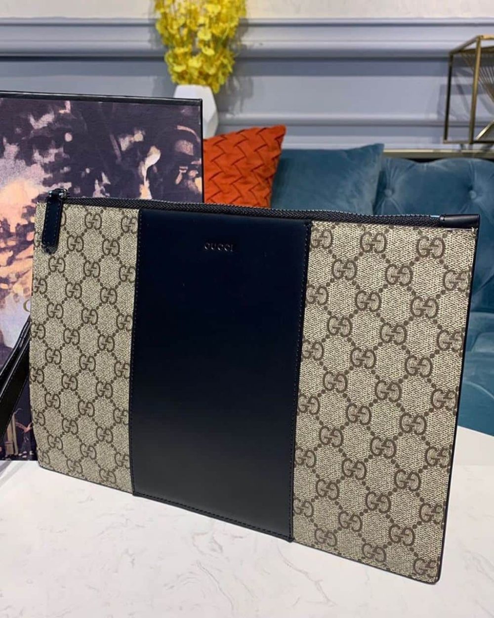 1:1 Replica Gucci GG Supreme Pouch Beige/Ebony GG Supreme Canvas For Men 12in/30cm GG ‎495017 KGDHN 9769