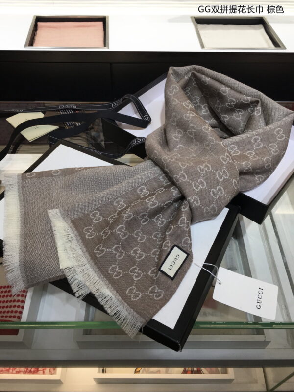 Gucci GG Wool Jacquard Scarf Grey 71in/180cm