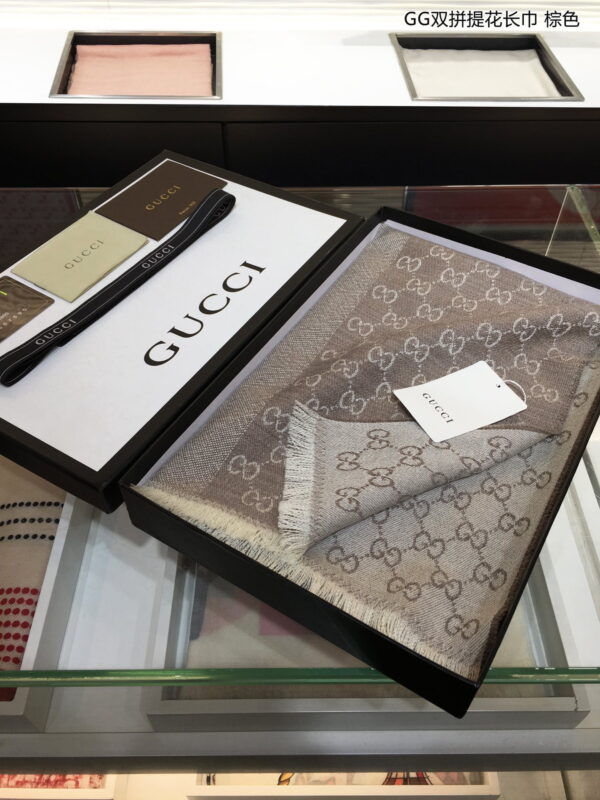 Gucci GG Wool Jacquard Scarf Grey 71in/180cm
