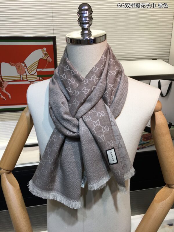 Gucci GG Wool Jacquard Scarf Grey 71in/180cm