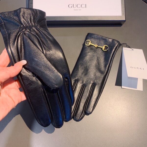 Gucci Gloves With Hoursebit In Black