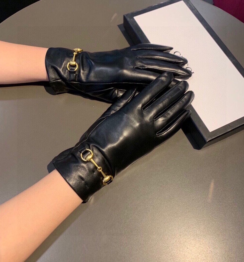 Gucci Gloves With Hoursebit In Black