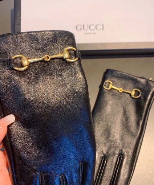 Gucci Gloves With Hoursebit In Black