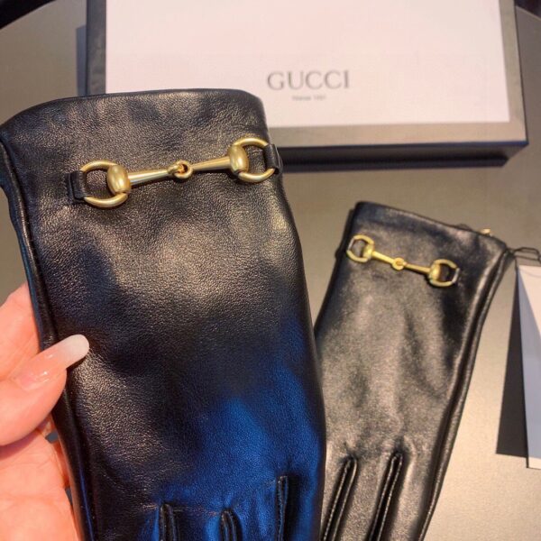 Gucci Gloves With Hoursebit In Black