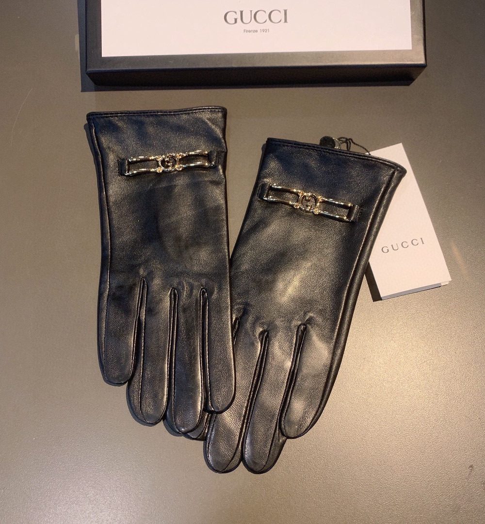Gucci Gloves With Signature Double G Motif In Black