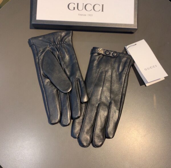 Gucci Gloves With Signature Double G Motif In Black