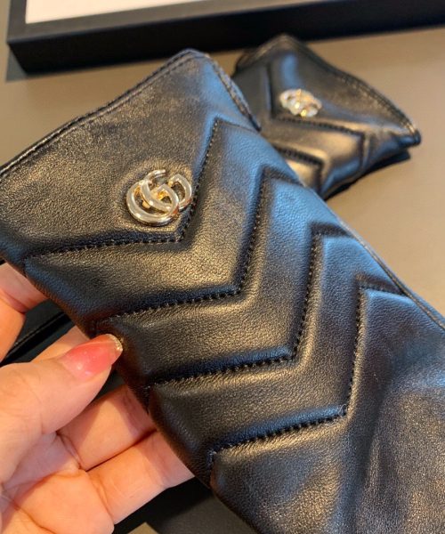 Gucci Gloves With Signature Double G Motif In Black