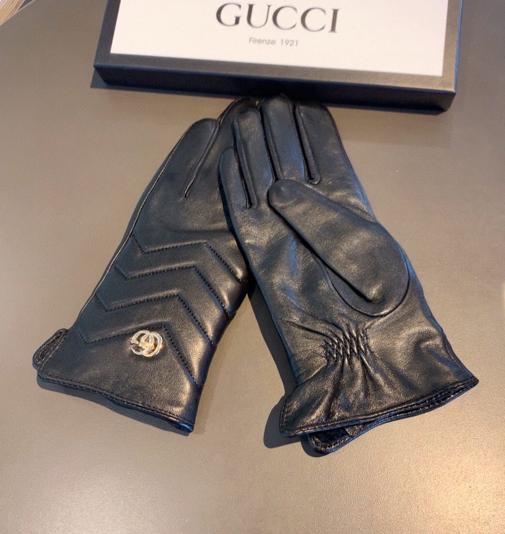 Gucci Gloves With Signature Double G Motif In Black
