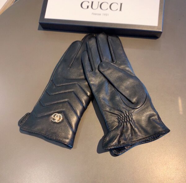 Gucci Gloves With Signature Double G Motif In Black