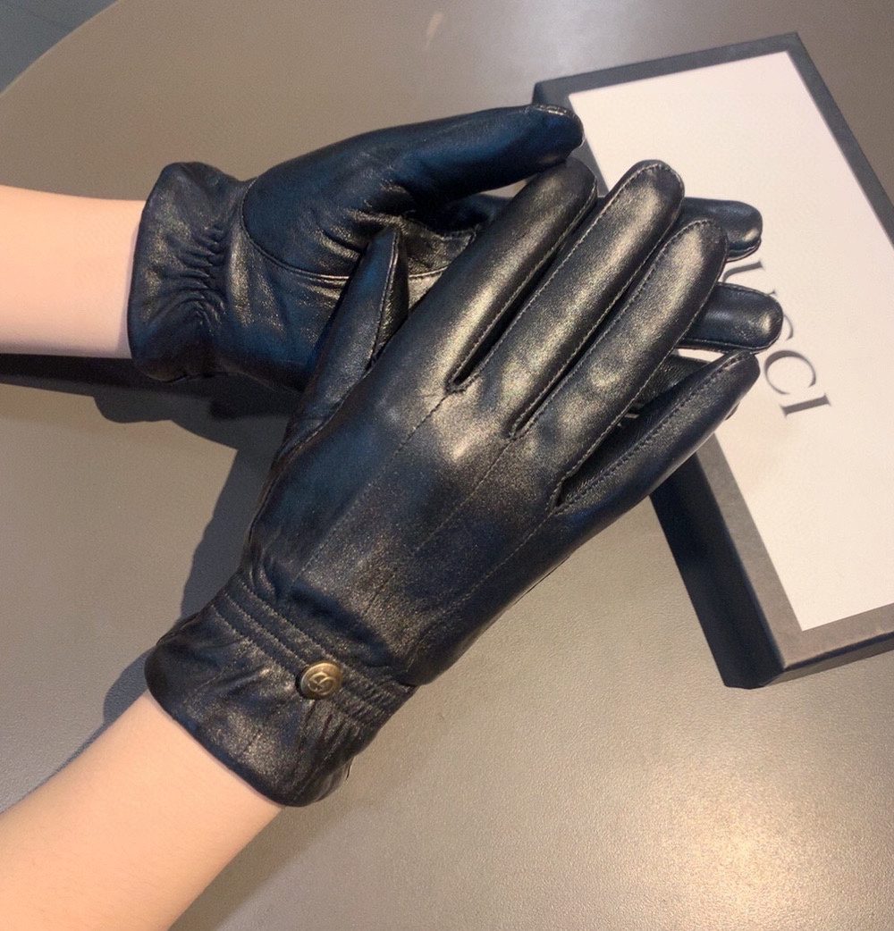 Gucci Gloves With Signature Double G Motif In Black