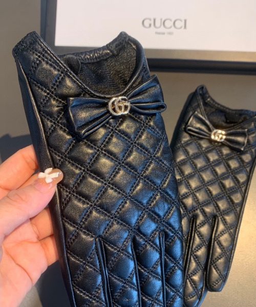 Gucci Gloves With Signature Double G Motif In Black