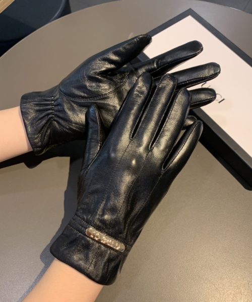 Gucci Gloves With Signature Double G Motif In Black