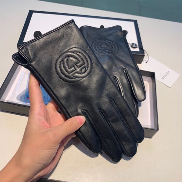 Gucci Gloves With Signature Double G Motif In Black