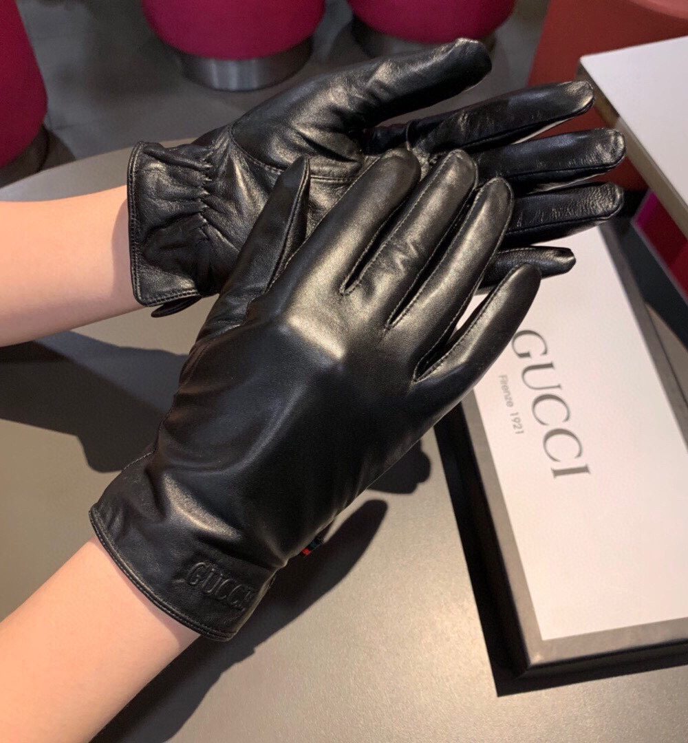 Gucci Gloves With Signature Double G Motif In Black