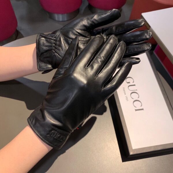 Gucci Gloves With Signature Double G Motif In Black