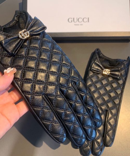Gucci Gloves With Signature Double G Motif In Black