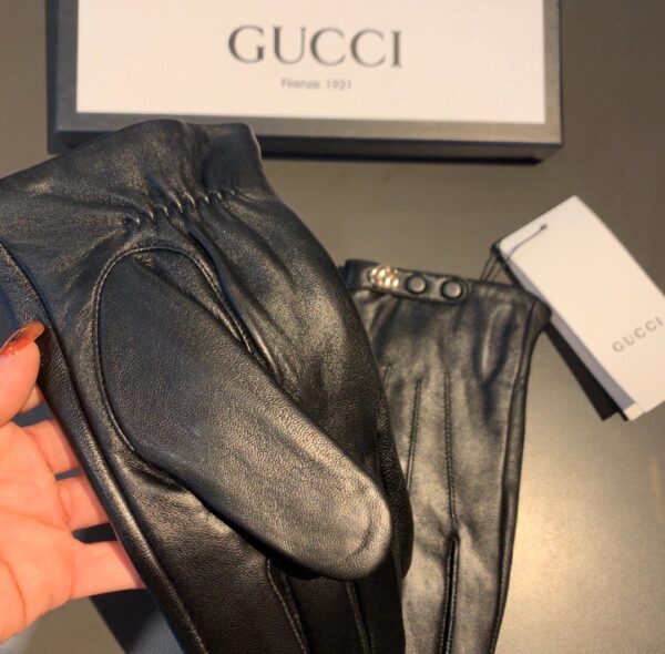 Gucci Gloves With Signature Double G Motif In Black