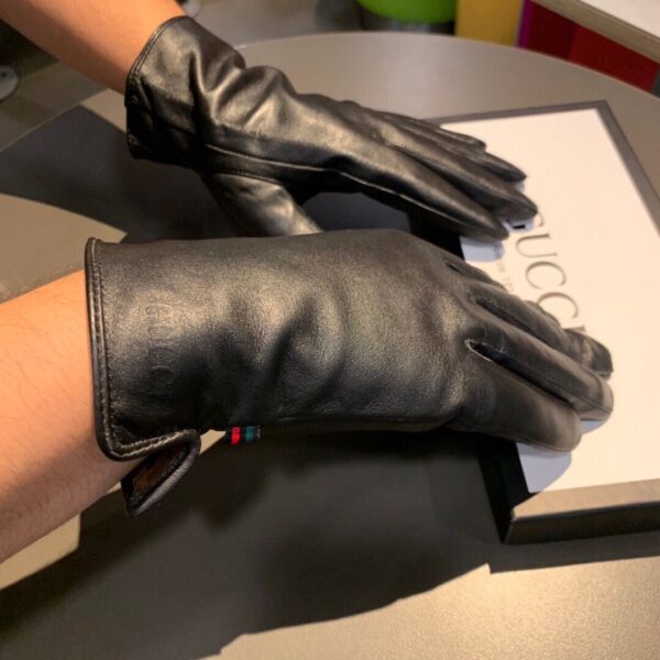 Gucci Gloves With Signature Double G Motif In Black