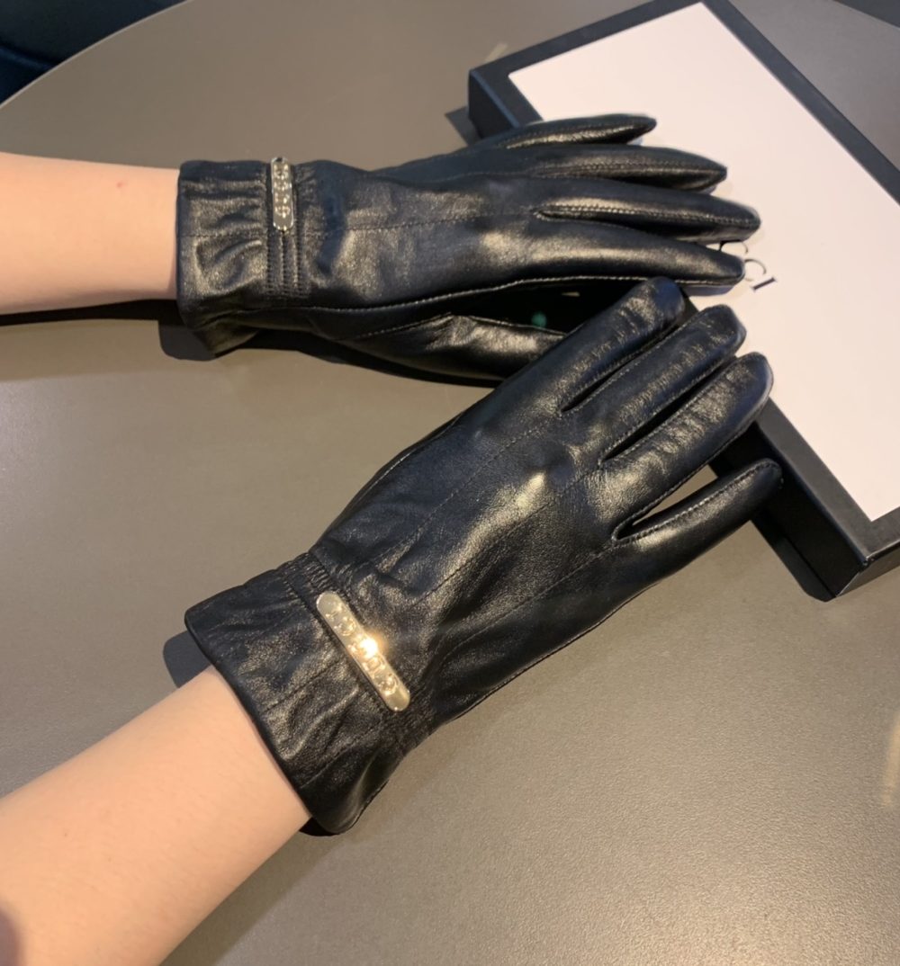 Gucci Gloves With Signature Double G Motif In Black