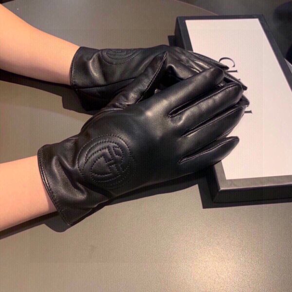 Gucci Gloves With Signature Double G Motif In Black