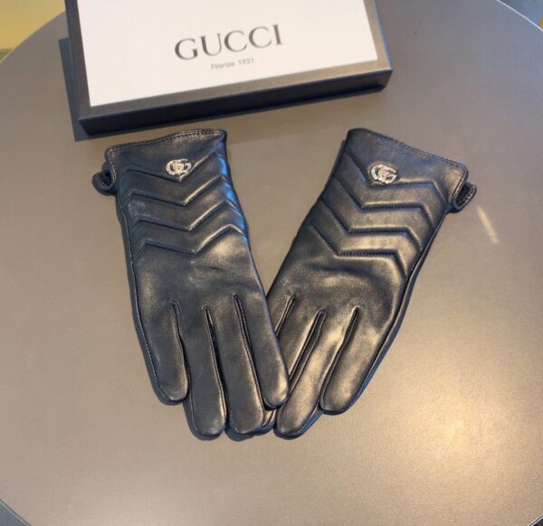 Gucci Gloves With Signature Double G Motif In Black
