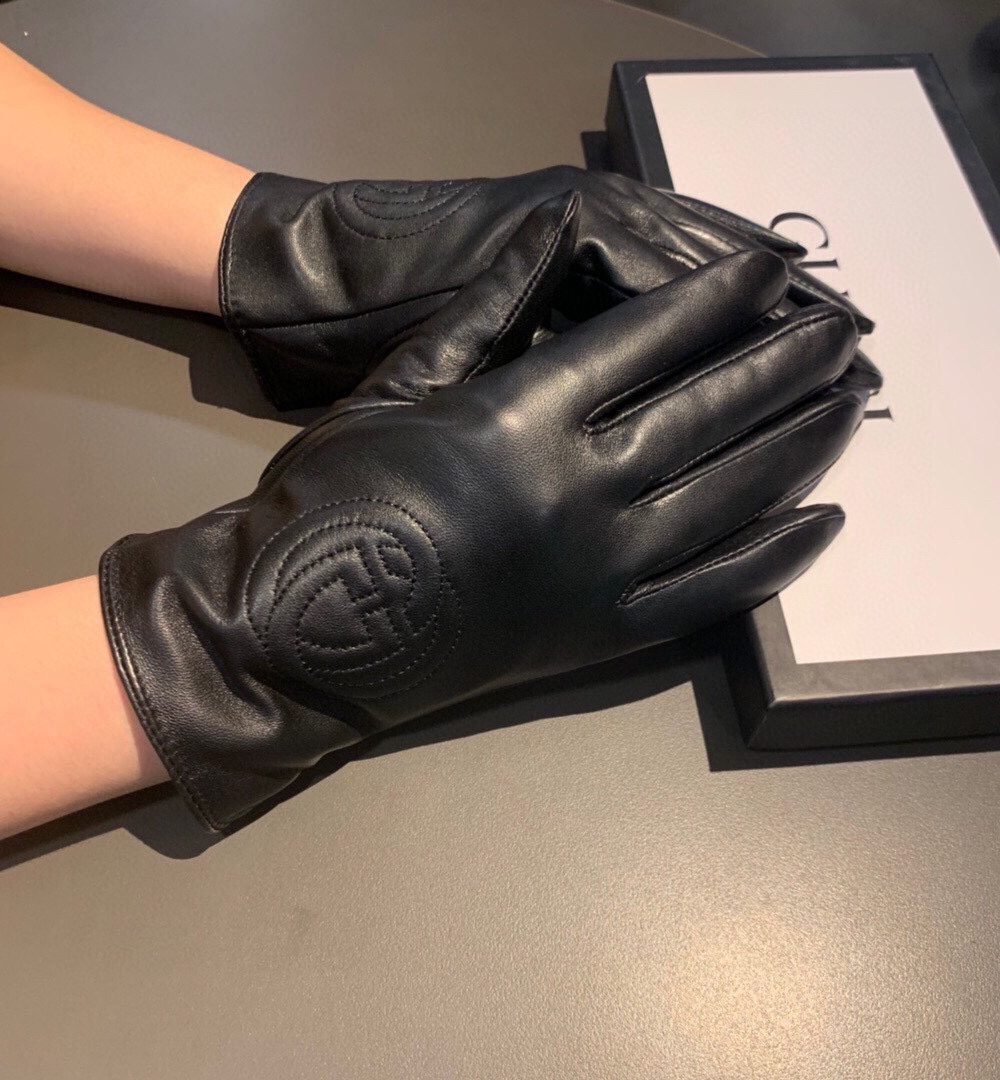 Gucci Gloves With Signature Double G Motif In Black