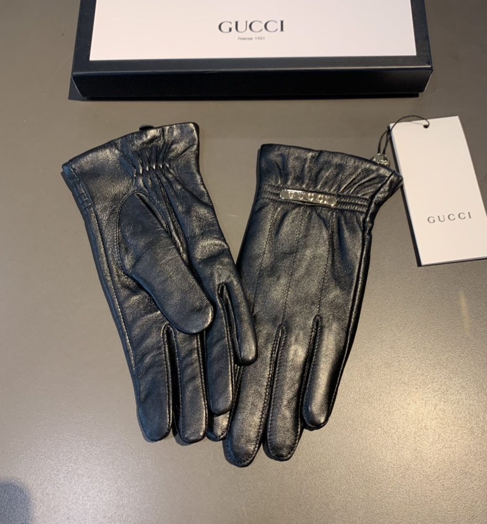 Gucci Gloves With Signature Double G Motif In Black