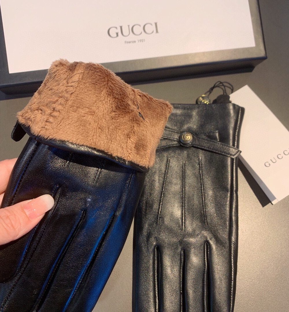 Gucci Gloves With Signature Double G Motif In Black