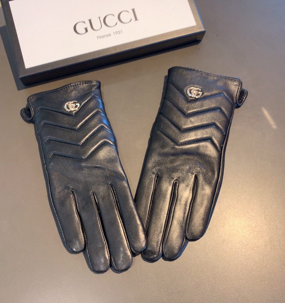 Gucci Gloves With Signature Double G Motif In Black