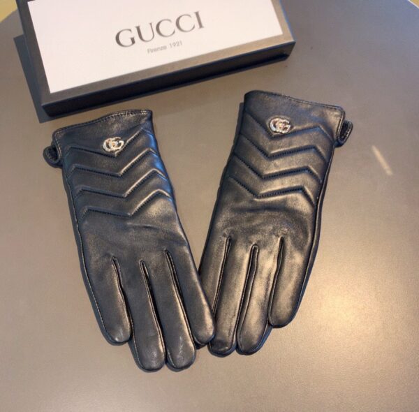 Gucci Gloves With Signature Double G Motif In Black