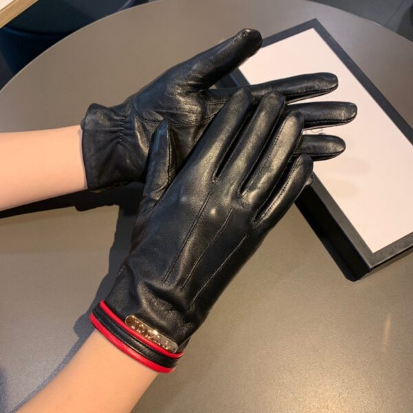 Gucci Gloves With Signature Double G Motif In Black