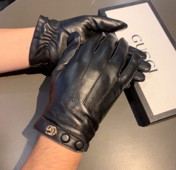 Gucci Gloves With Signature Double G Motif In Black