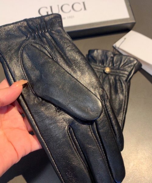 Gucci Gloves With Signature Double G Motif In Black