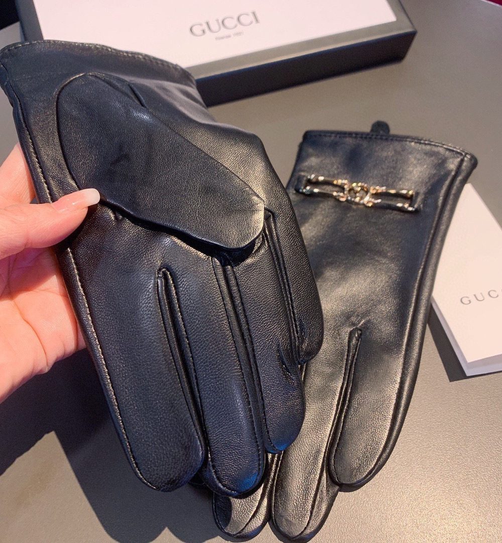 Gucci Gloves With Signature Double G Motif In Black