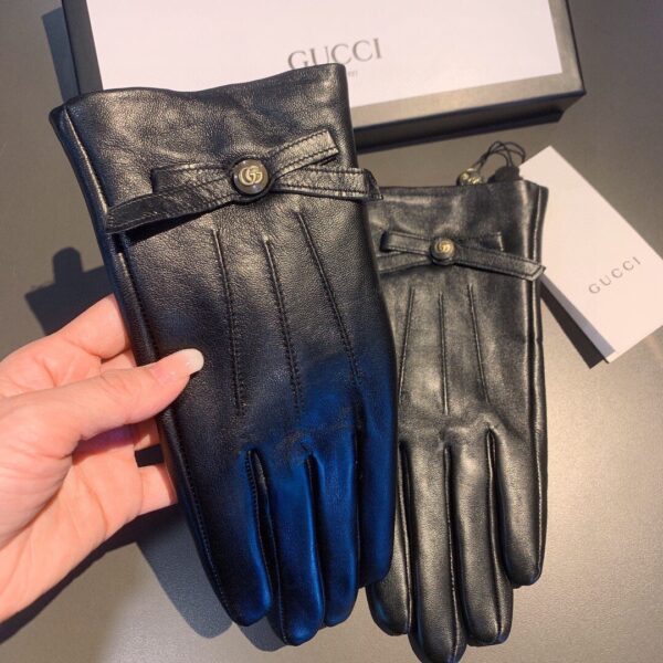 Gucci Gloves With Signature Double G Motif In Black